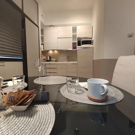 Apartamento In Via Dei 3 Pupazzi 12